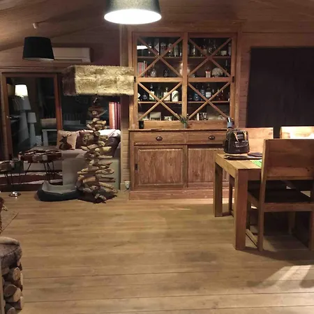 Chalet Our Woodhouse Resteigne