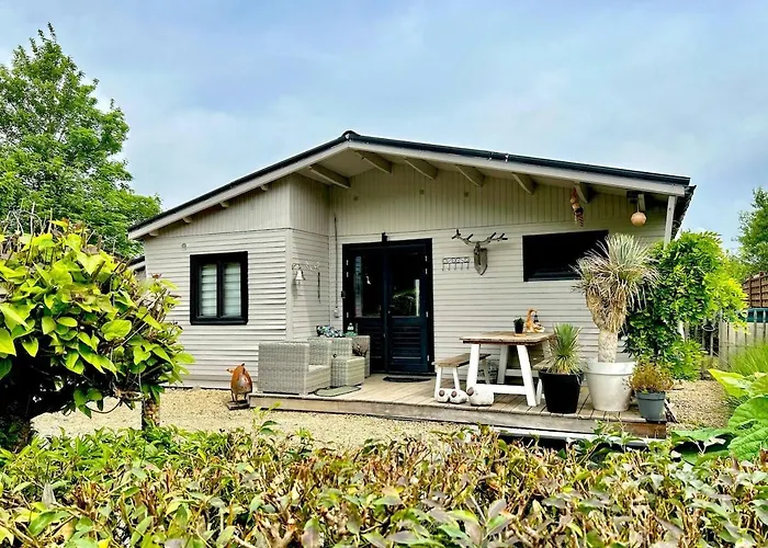 Our Woodhouse Resteigne Alpehytte *