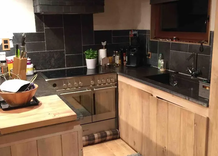 Our Woodhouse Resteigne